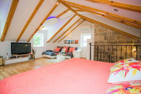 House Sandra - Guest House