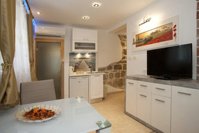 House Sandra - Guest House
