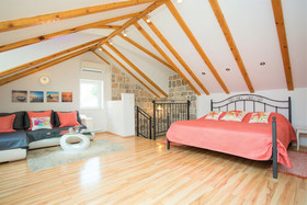 House Sandra - Guest House