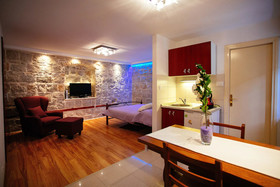 House Sandra - Guest House