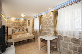 House Sandra - Guest House