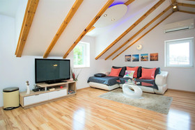 House Sandra - Guest House
