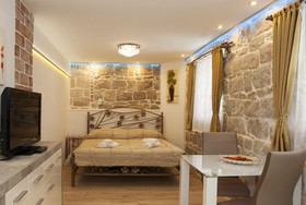 House Sandra - Guest House