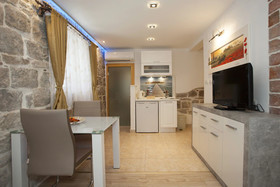 House Sandra - Guest House