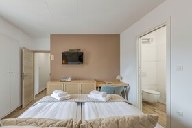 InMotion Luxury Rooms