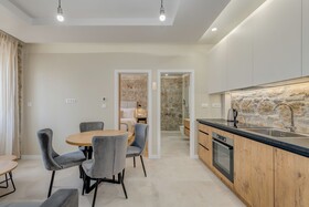 InMotion Luxury Rooms