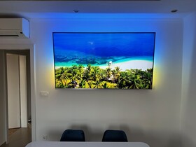 Iris Oasis