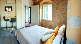 Jes boutique rooms