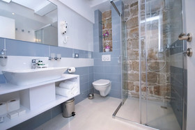 Lanterna Rooms