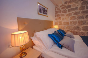 Lanterna Rooms