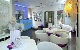 Luxe Boutique Hotel