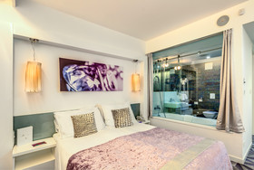 Luxe Boutique Hotel