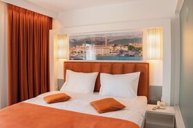 Luxe Boutique Hotel
