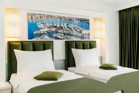 Luxe Boutique Hotel
