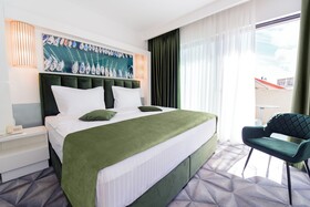 Luxe Boutique Hotel