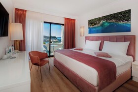 Luxe Boutique Hotel