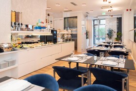 Luxe Boutique Hotel