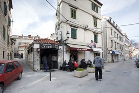 Luxury Apartments Leone