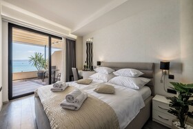 Luxury Rooms Seven
