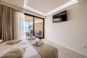 Luxury Rooms Seven