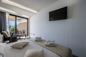 Luxury Rooms Seven