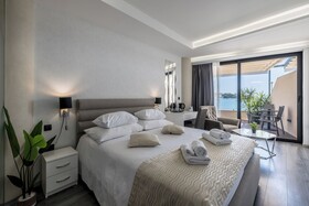 Luxury Rooms Seven
