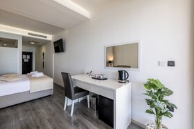 Luxury Rooms Seven