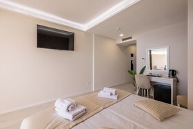 Luxury Rooms Seven