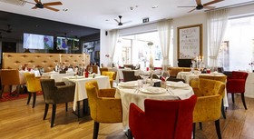 Marmont Heritage Hotel