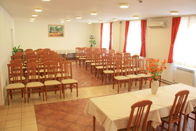 Omladinski Hostel