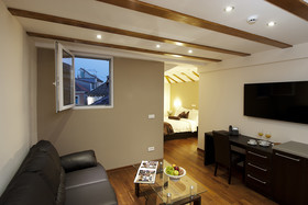 Palace Suites