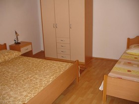 Peruzovic Rooms & Apartments