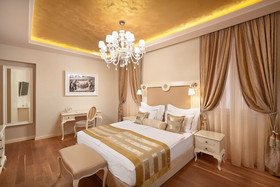 Piazza Heritage Hotel