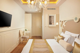 Piazza Heritage Hotel