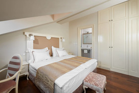 Piazza Heritage Hotel