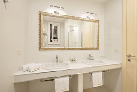 Piazza Heritage Hotel