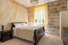 Pietra Rossa Luxury Rooms
