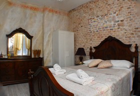 Pietra Rossa Luxury Rooms