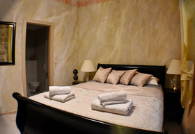 Pietra Rossa Luxury Rooms