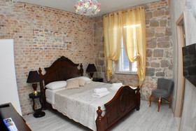 Pietra Rossa Luxury Rooms