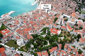 Prior Suites Split