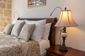 Palace Queen Mary Luxury Rooms