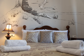 Palace Queen Mary Luxury Rooms