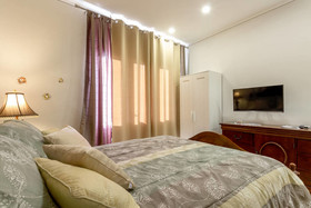 Palace Queen Mary Luxury Rooms