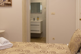 Palace Queen Mary Luxury Rooms