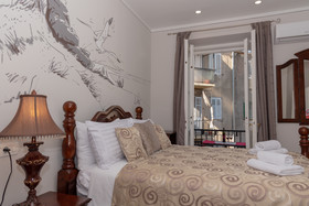 Palace Queen Mary Luxury Rooms