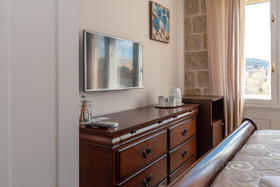 Palace Queen Mary Luxury Rooms