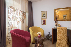 Romantic Luxury Rooms