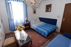 Rooms Ana