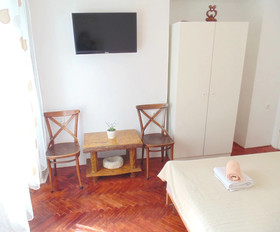 Rooms And Apartments Djanovic